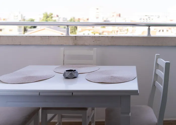 公寓 Emma 2br, 2 Bath & Balcony 地拉那