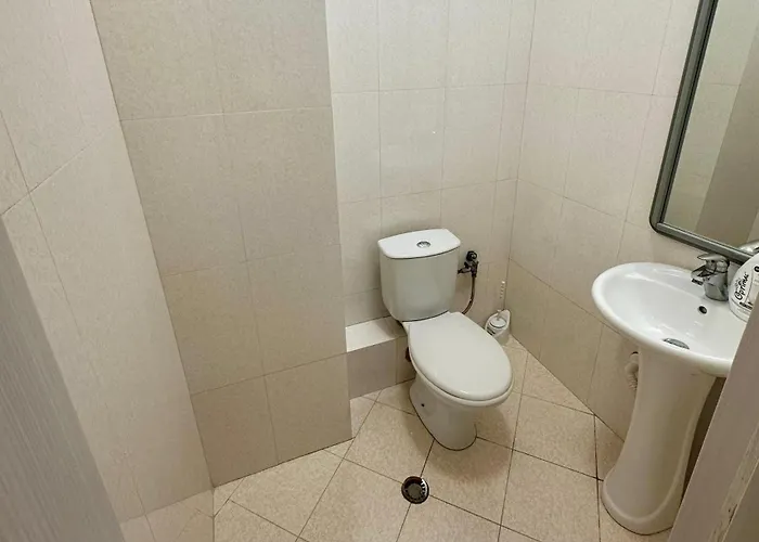 Emma 2br, 2 Bath & Balcony *